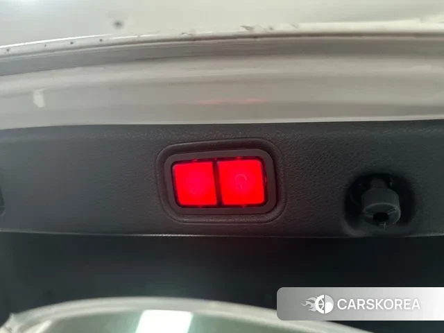 Mercedes-Benz E-Class W213 2022 Белый из Кореи, фото 2