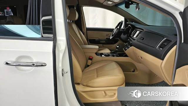 Kia The New Carnival 2018 Белый из Кореи, фото 2