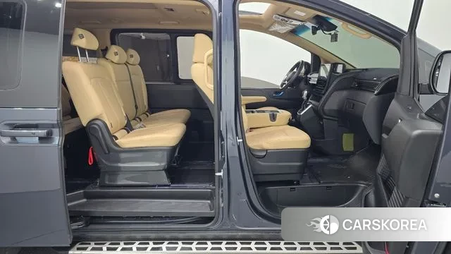 Hyundai Staria 2024 Серый из Кореи, фото 2