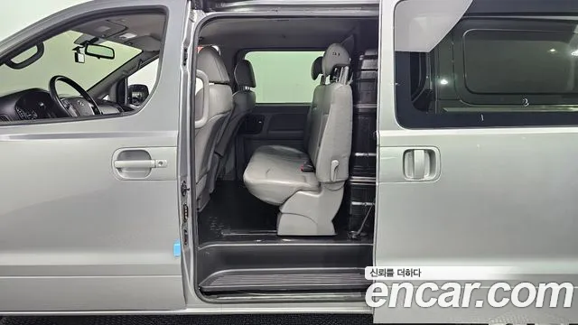 Hyundai The New Grand Starex 2020 Серебристо-серый из Кореи, фото 2