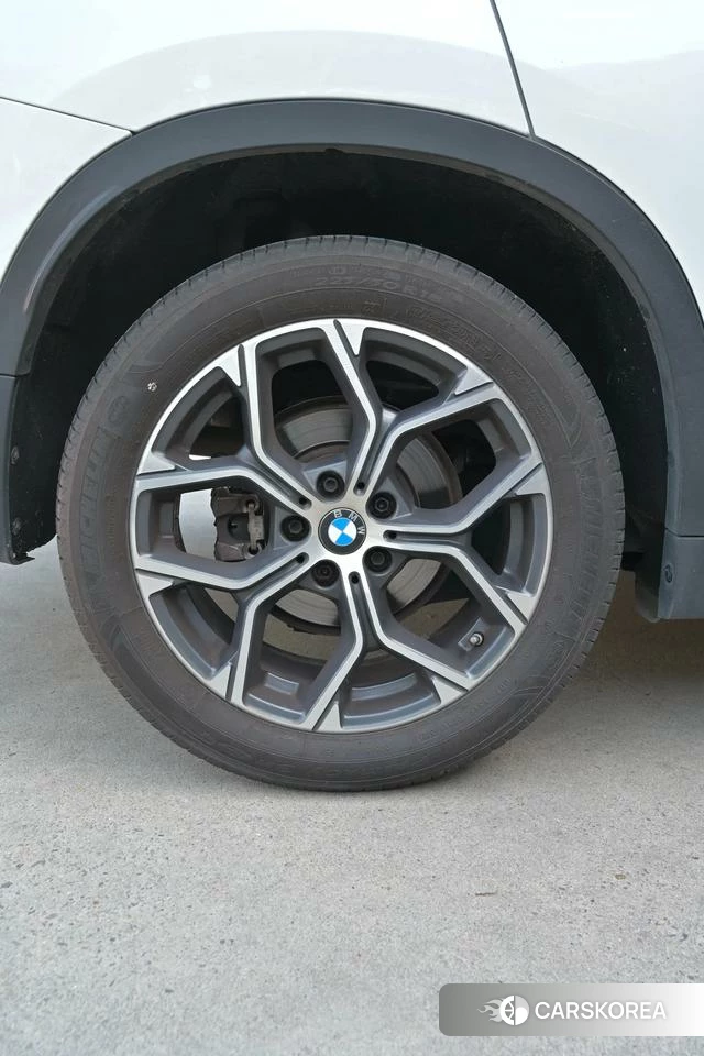 BMW X1 2022 Белый из Китая, фото 2