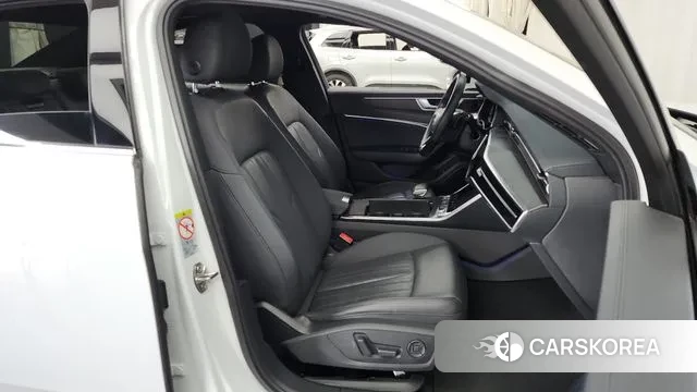 Audi A6 (C8) 2020 Белый из Кореи, фото 2