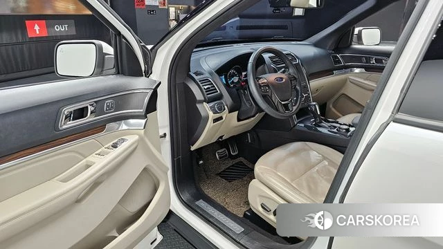 Ford Explorer 2019 Белый из Кореи, фото 2
