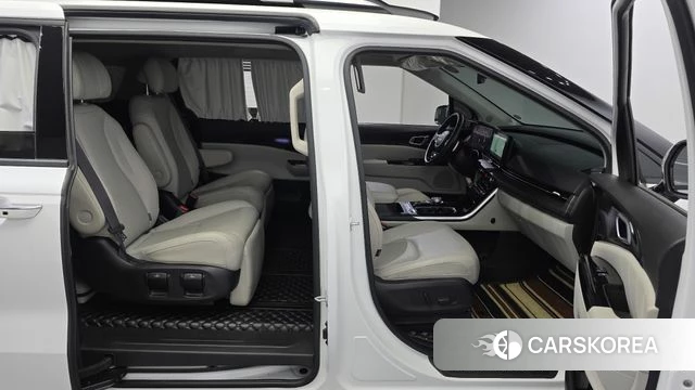 Kia Carnival 4th generation 2023 Белый из Кореи, фото 2