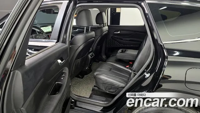 Hyundai The New Santa Fe 2022 Черный из Кореи, фото 2