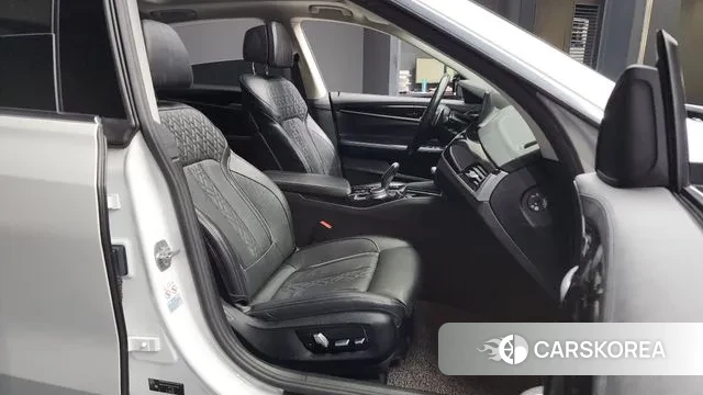 BMW 6 Series GT (G32) 2020 Белый из Кореи, фото 2