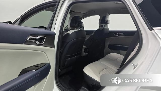 Kia Sportage 5th Generation 2021 Белый из Кореи, фото 2