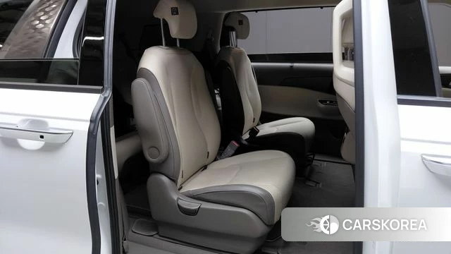 Kia Carnival 4th generation 2022 Белый из Кореи, фото 2