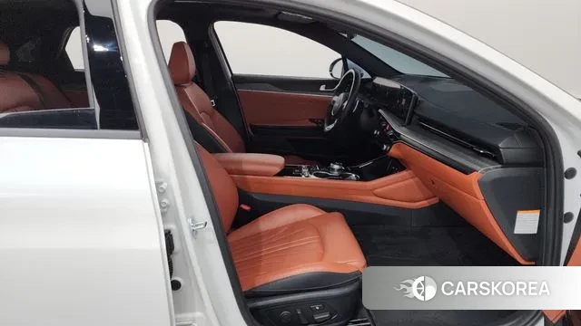 Kia The New K5 Hybrid 3rd generation 2025 Белый из Кореи, фото 2