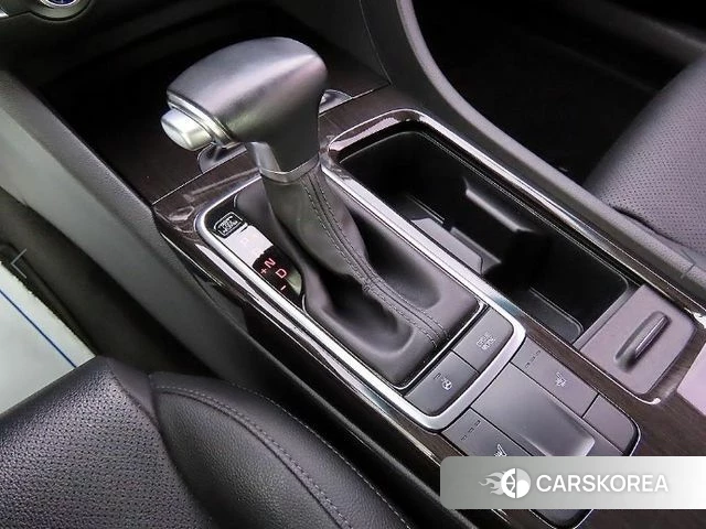 Kia The New K5 2nd generation 2018 Белый из Кореи, фото 2