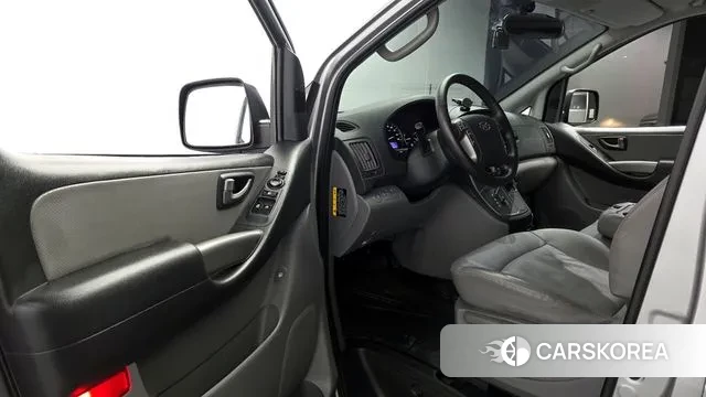 Hyundai The New Grand Starex id 3718404 из Кореи 2