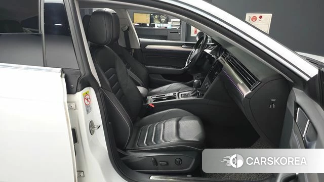 Volkswagen Arteon 2019 Белый из Кореи, фото 2
