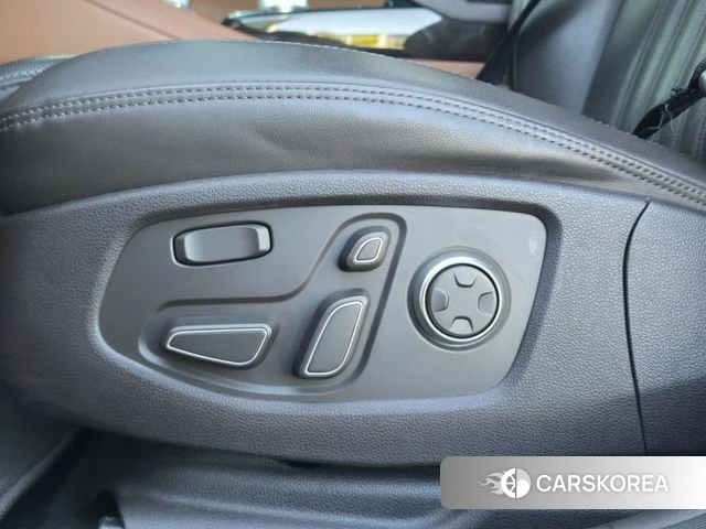 Genesis G90 2021 Белый из Кореи, фото 2
