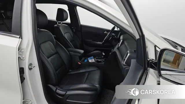 Kia Sportage The Bold 2018 Белый из Кореи, фото 2