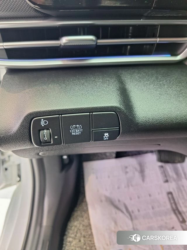 Hyundai Avante Hybrid (CN7) 2024 Белый из Кореи, фото 2