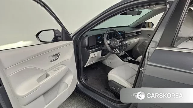 Hyundai Kona (SX2) 2024 Серый из Кореи, фото 2