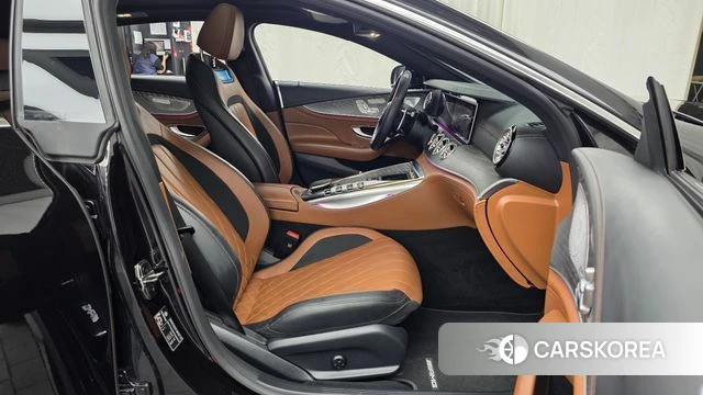 Mercedes-Benz AMG GT 2023 Черный из Кореи, фото 2