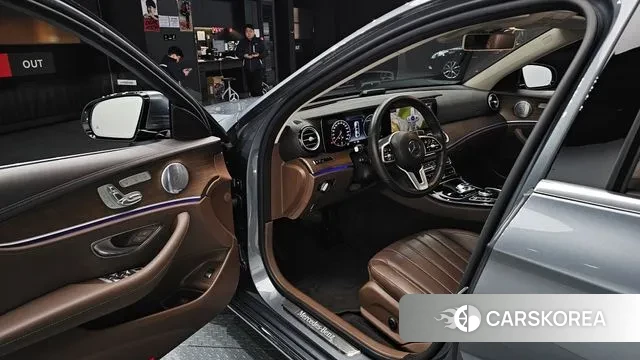 Mercedes-Benz E-Class W213 2019 Серый из Кореи, фото 2