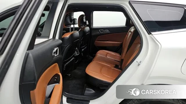 Kia Sportage 5th Generation 2022 Белый из Кореи, фото 2