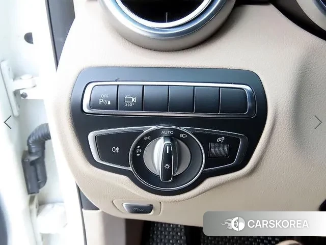 Mercedes-Benz GLC-Class X253 2018 Белый из Кореи, фото 2