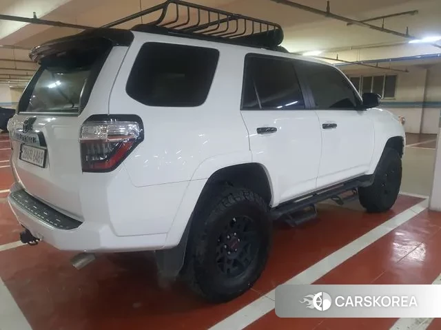 Toyota 4Runner 2021 Белый из Кореи, фото 2