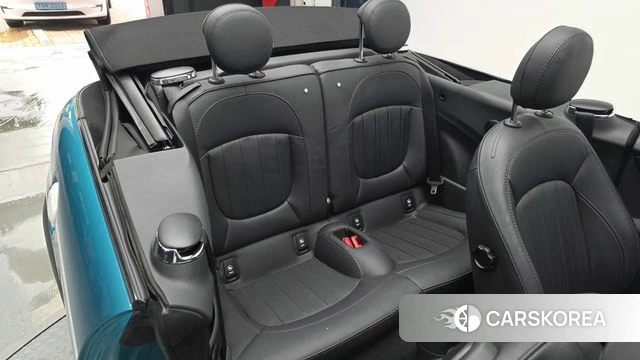 Mini Cooper S Convertible 2023 Небесно-голубой из Кореи, фото 2
