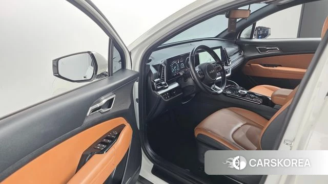 Kia Sportage 5th Generation Hybrid 2023 Белый из Кореи, фото 2