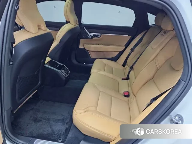 Volvo S90 2023 Белый из Кореи, фото 2