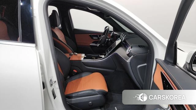 Mercedes-Benz GLC-Class X254 2023 Белый из Кореи, фото 2