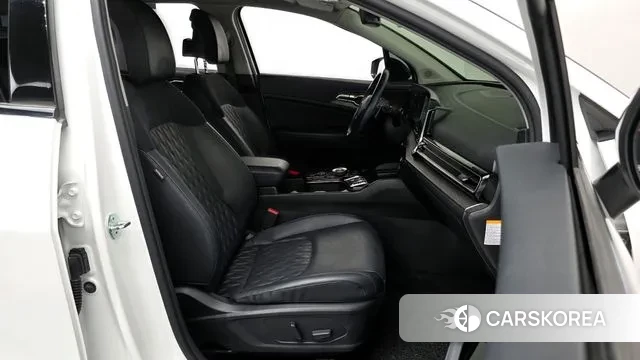 Kia Sportage 5th Generation Hybrid 2021 Белый из Кореи, фото 2