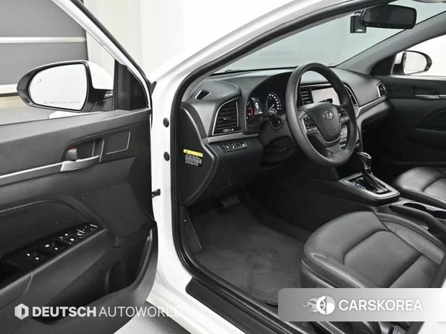 Hyundai Avante AD 2018 Белый из Кореи, фото 2