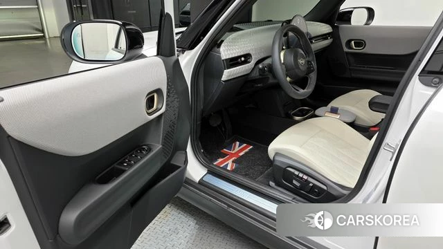 Mini Cooper S 4th Generation 2025 Белый из Кореи, фото 2