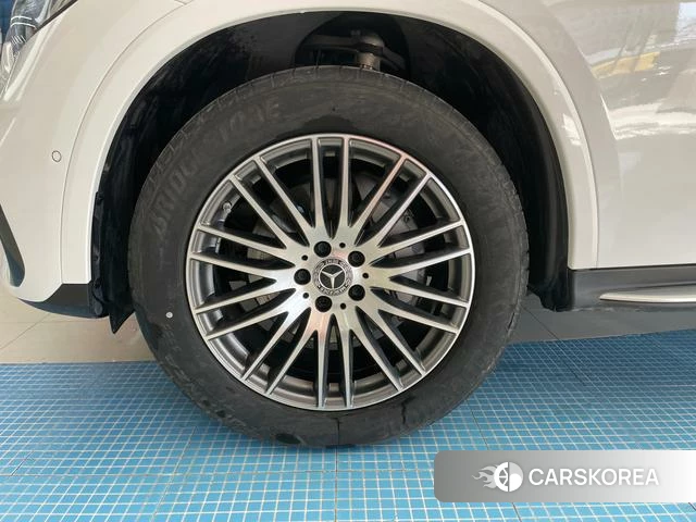 Mercedes-Benz GLC 2024 Белый из Китая, фото 2