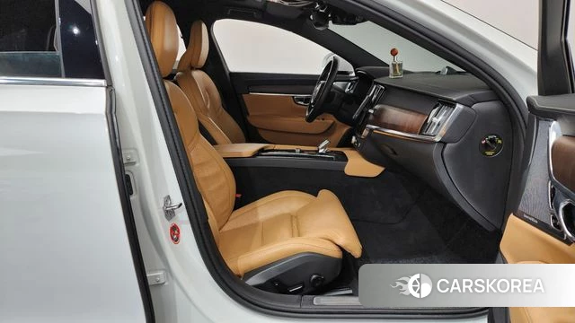 Volvo S90 2021 Белый из Кореи, фото 2