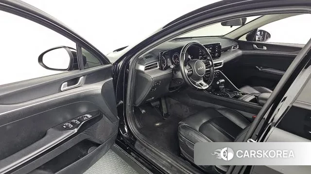 Kia K5 3rd generation 2021 Черный из Кореи, фото 2