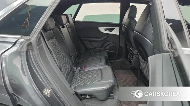 Audi Q8 (4M) 2021 Серый из Кореи, фото 2