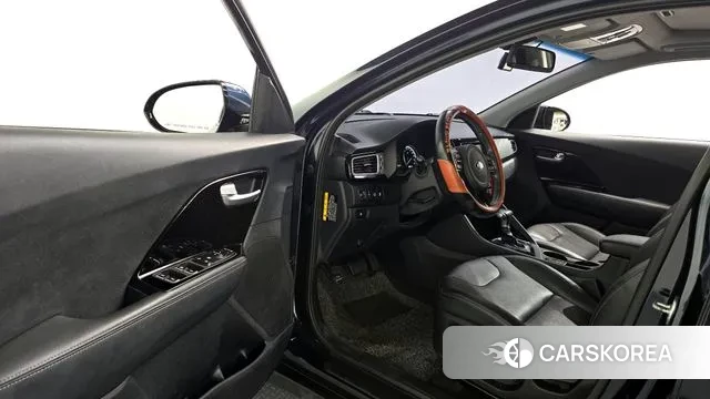 Kia Niro 2018 Синий из Кореи, фото 2