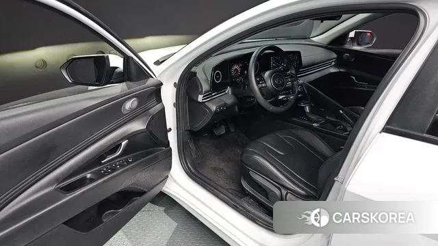 Hyundai Avante (CN7) 2022 Белый из Кореи, фото 2