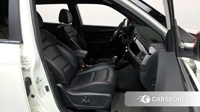 Ssangyong Beautiful Korando 2021 Белый из Кореи, фото 2
