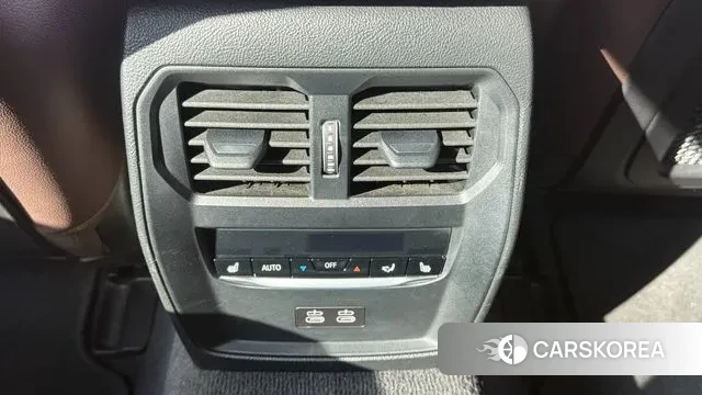 BMW i4 2024 Черный из Кореи, фото 2