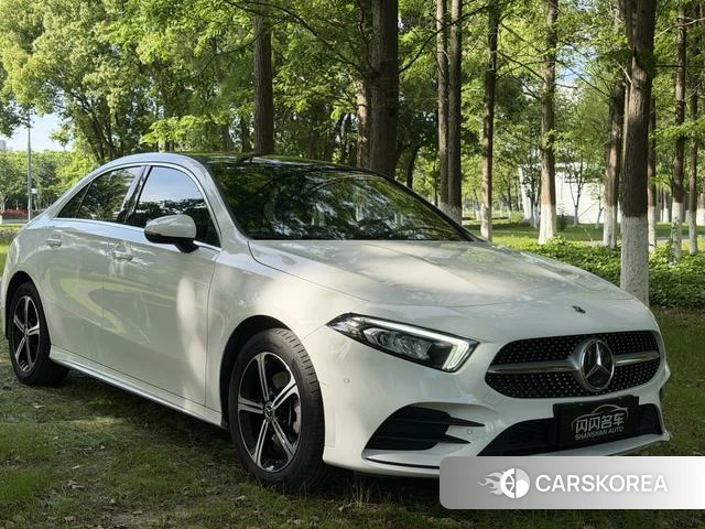 Mercedes-Benz Class A 2023 Белый из Китая, фото 2
