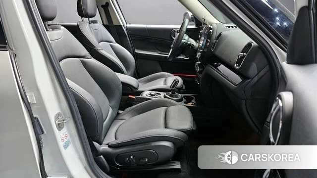 Mini Cooper Countryman 2023 Белый из Кореи, фото 2