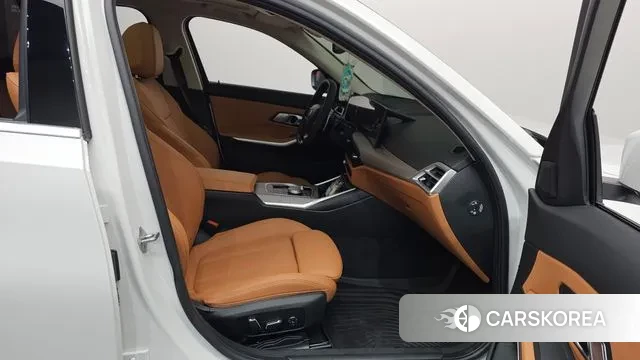 BMW 3 Series (G20) 2025 Белый из Кореи, фото 2