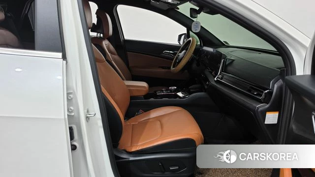 Kia Sportage 5th Generation Hybrid 2021 Белый из Кореи, фото 2