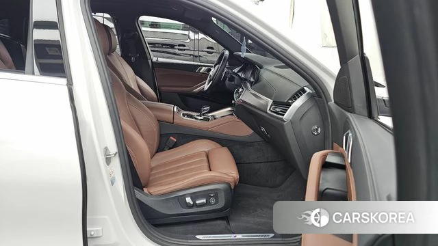 BMW X6 (G06) 2022 Белый из Кореи, фото 2