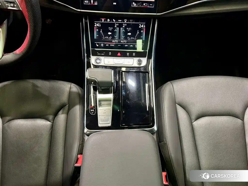 Audi Q8 2024 Синий из Китая, фото 2