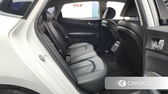 Kia The New K5 2nd generation 2018 Белый из Кореи, фото 2