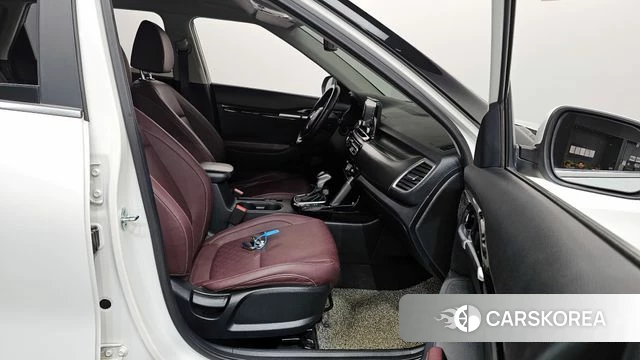 Kia Seltos 2022 Белый из Кореи, фото 2
