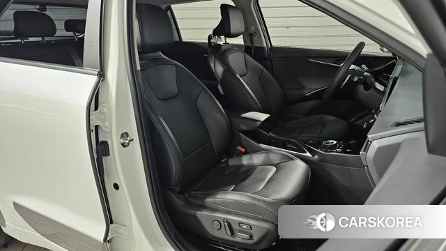 Kia Di All New Niro EV 2023 Белый из Кореи, фото 2