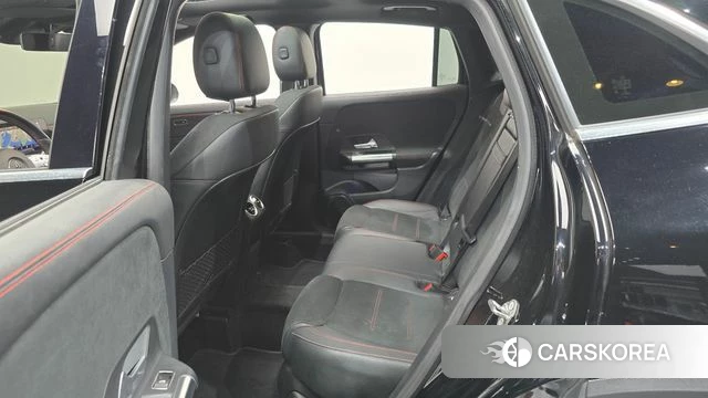 Mercedes-Benz GLA - Class H247 2022 Черный из Кореи, фото 2